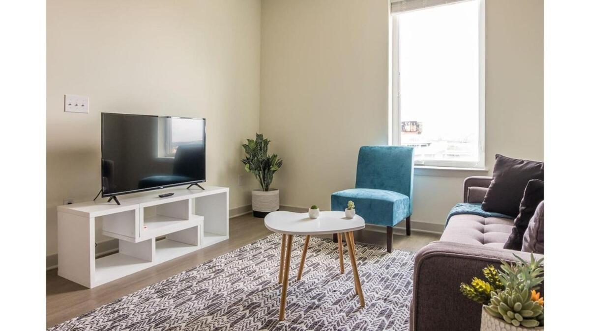Stunning Nulu 1Br Cozysuites 03 Louisville Exterior photo