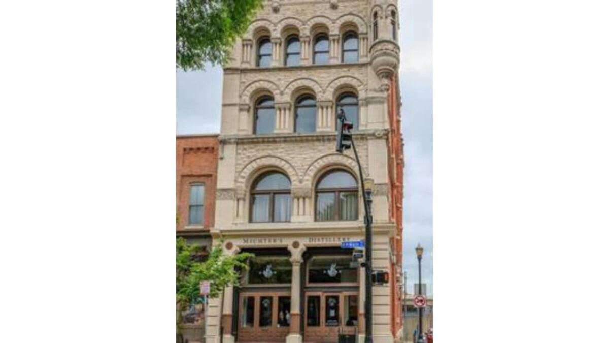 Stunning Nulu 1Br Cozysuites 03 Louisville Exterior photo