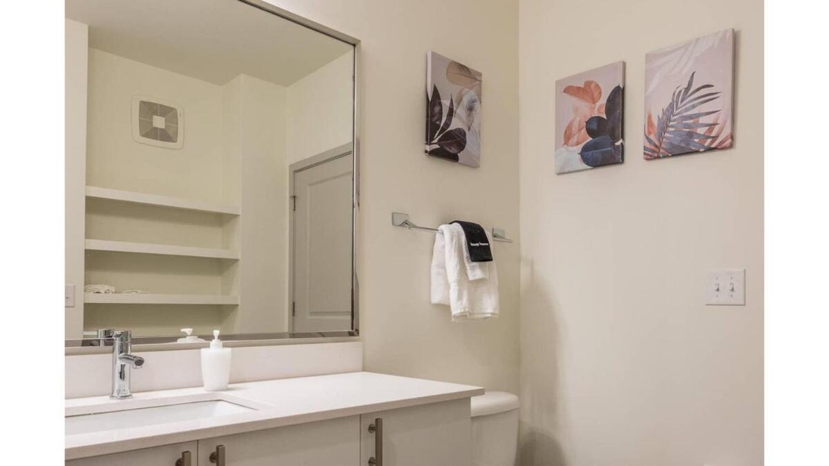 Stunning Nulu 1Br Cozysuites 03 Louisville Exterior photo