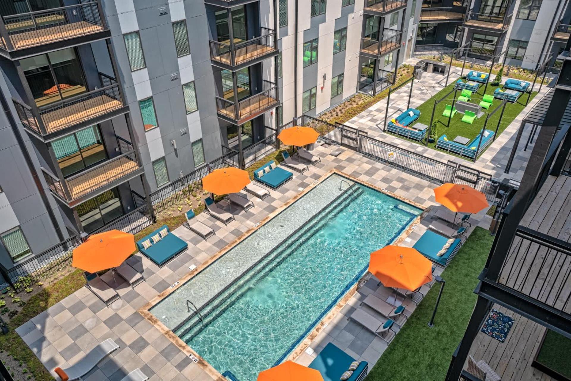 Stunning Nulu 1Br Cozysuites 03 Louisville Exterior photo
